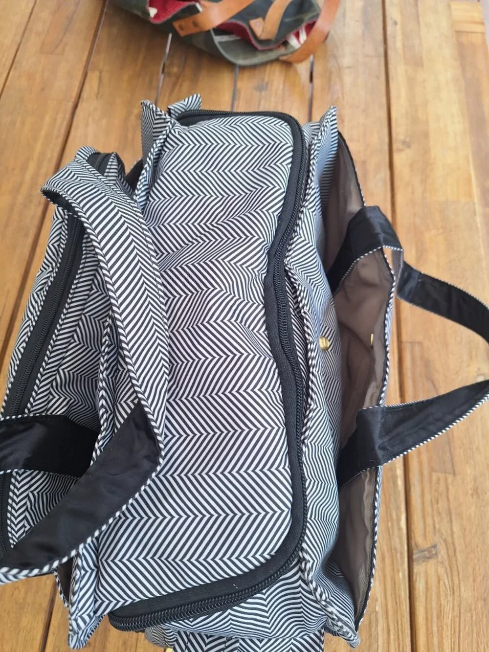 Jujube black white